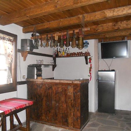 Djolevi Guesthouse 도브리니쉬트 외부 사진